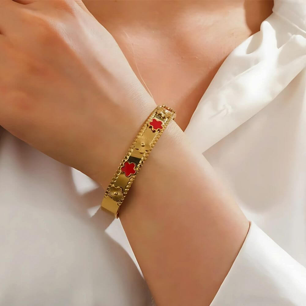 Bella Five Clover Colour Solid Bangle